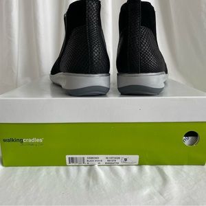 Walking Cradles Osmond Bootie Comfort Shoe Black Suede Embossed Snakeskin Wide